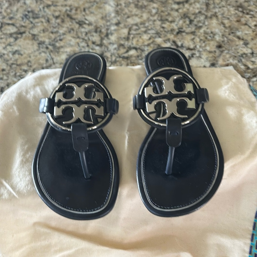 Tory Burch Miller sandal Size 9 Navy